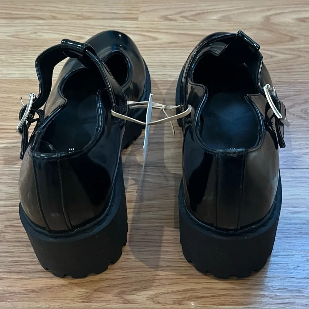 AE T-Strap Mary Jane Shoes , size 7 - Picture 4 of 6